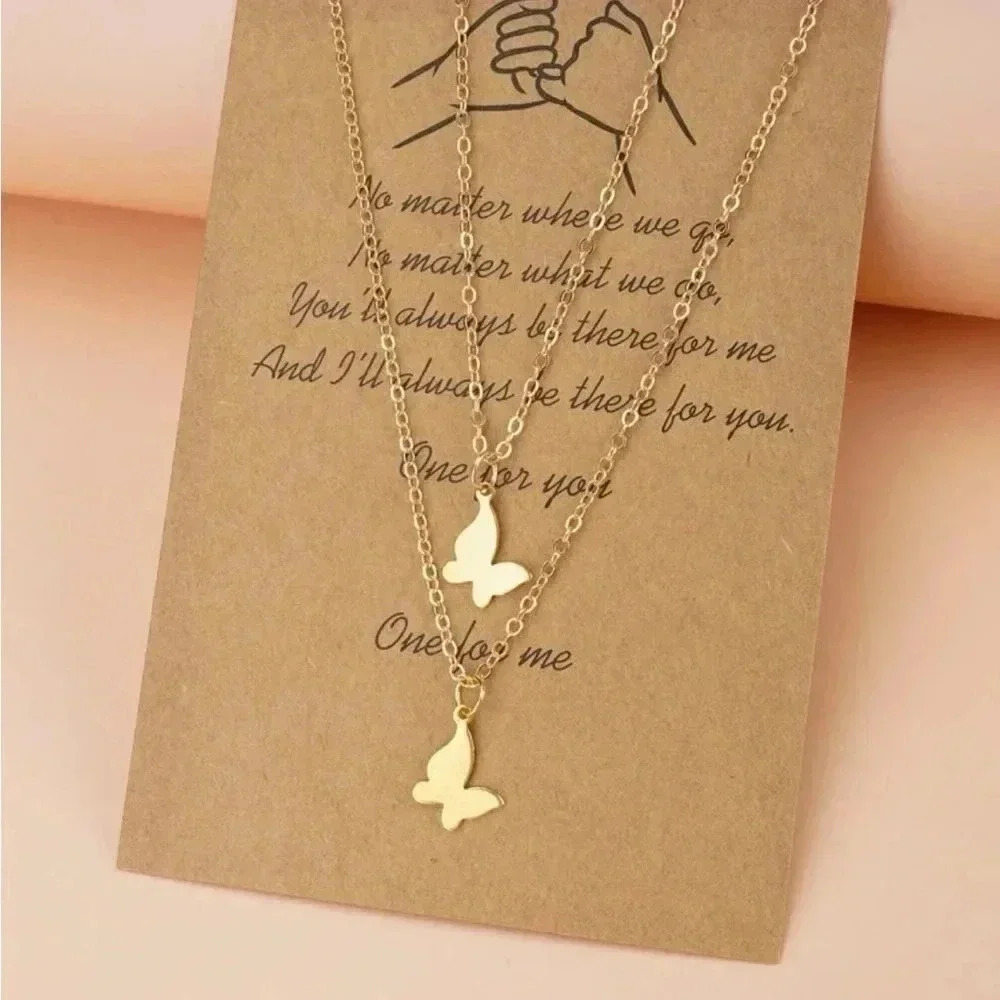 NWT  butterfly necklace